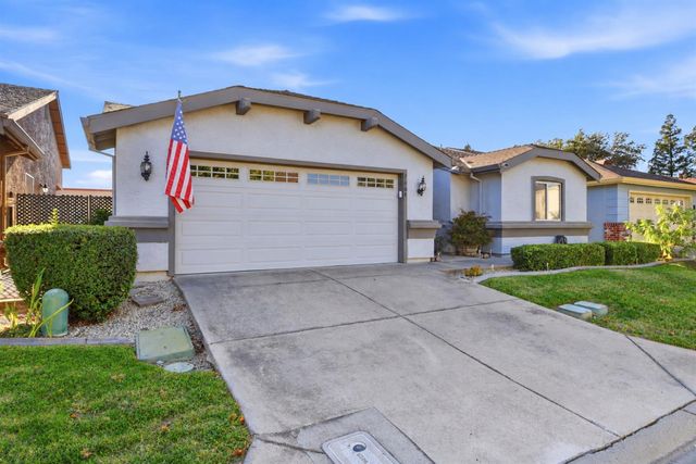 7668 Sundrift Ln, Sacramento, CA 95828