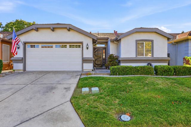 7668 Sundrift Ln, Sacramento, CA 95828