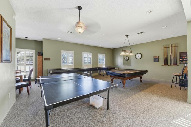 7668 Sundrift Ln, Sacramento, CA 95828