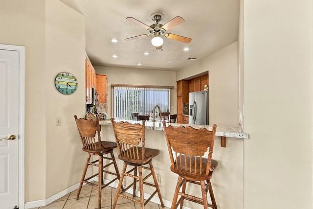 7668 Sundrift Ln, Sacramento, CA 95828