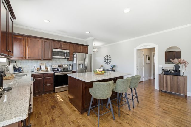 74 PINE BLUFF RD, Winchester, TN 37398