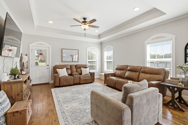 74 PINE BLUFF RD, Winchester, TN 37398