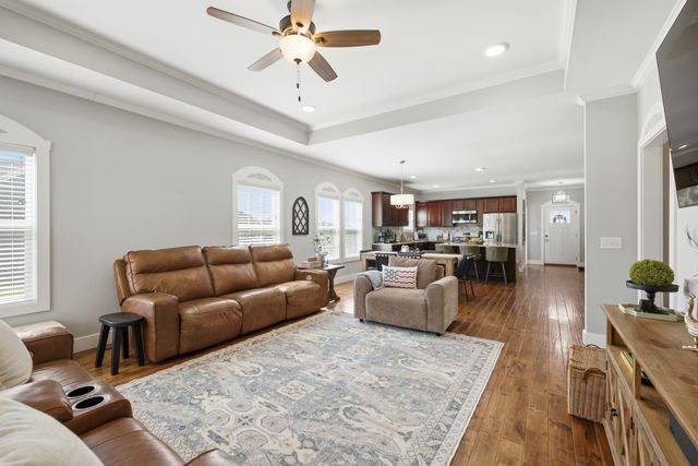 74 PINE BLUFF RD, Winchester, TN 37398