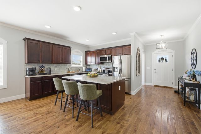 74 PINE BLUFF RD, Winchester, TN 37398