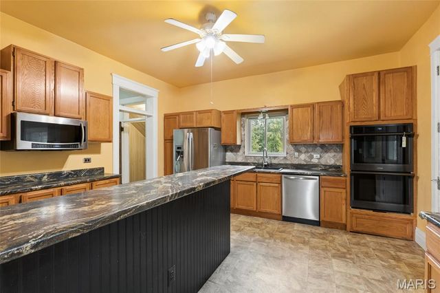 811 Tom Ginnever Avenue, O'fallon, MO 63366