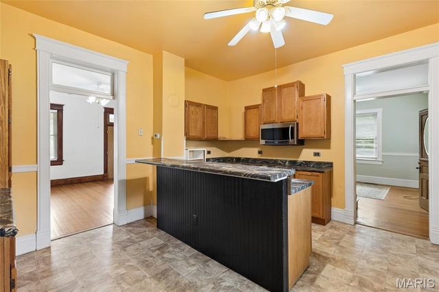 811 Tom Ginnever Avenue, O'fallon, MO 63366