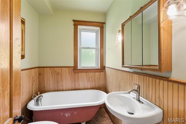 811 Tom Ginnever Avenue, O'fallon, MO 63366