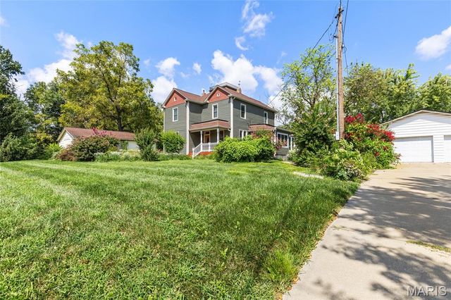 811 Tom Ginnever Avenue, O'fallon, MO 63366