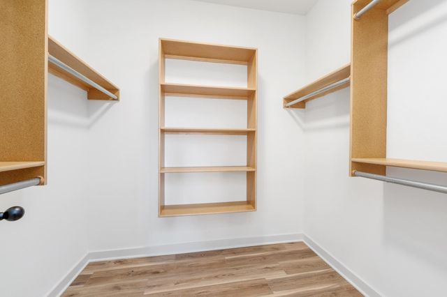 2417 S Taiga St, Goddard, KS 67052