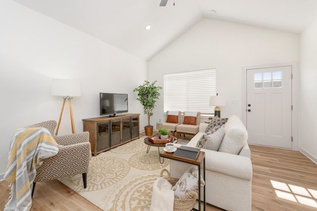 2417 S Taiga St, Goddard, KS 67052