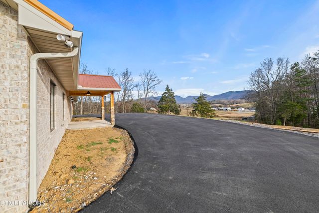 3101 Amanda View Way, Sevierville, TN 37876