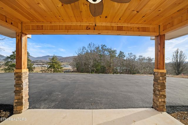 3101 Amanda View Way, Sevierville, TN 37876