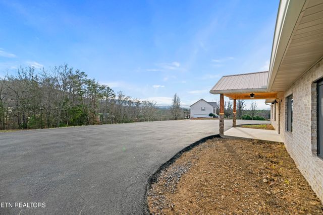 3101 Amanda View Way, Sevierville, TN 37876