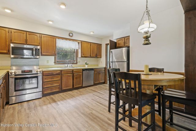 176 High Rock Road, West Coxsackie, NY 12192