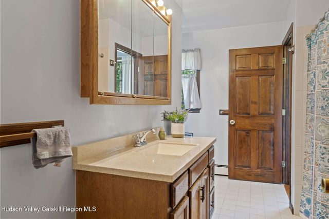 176 High Rock Road, West Coxsackie, NY 12192