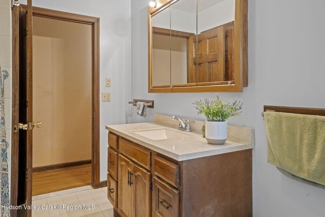 176 High Rock Road, West Coxsackie, NY 12192