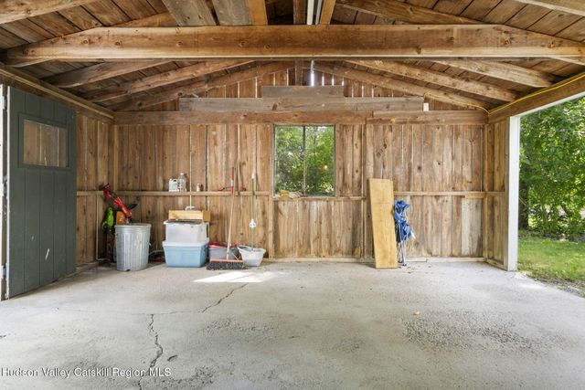 176 High Rock Road, West Coxsackie, NY 12192