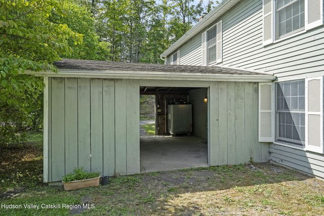 176 High Rock Road, West Coxsackie, NY 12192