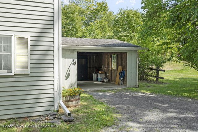 176 High Rock Road, West Coxsackie, NY 12192