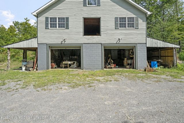 176 High Rock Road, West Coxsackie, NY 12192