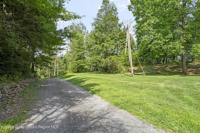 176 High Rock Road, West Coxsackie, NY 12192