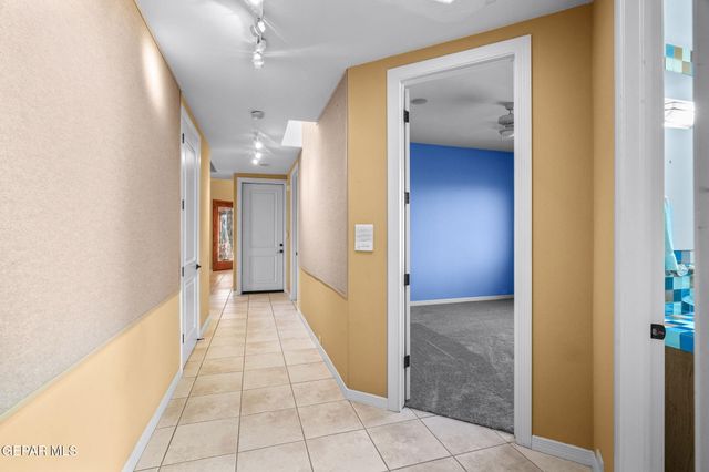 5351 Painted Sky Lane, El Paso, TX 79912