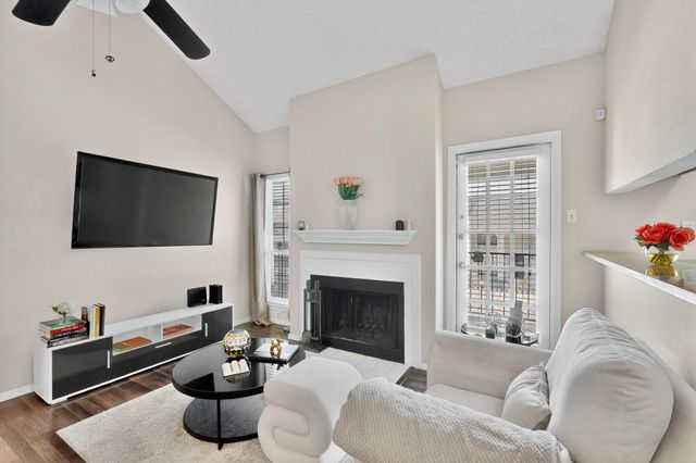 5981 Arapaho Road 1006, Dallas, TX 75248