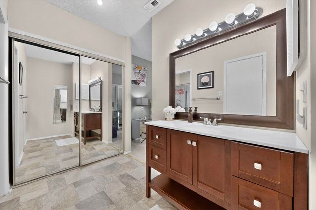 5981 Arapaho Road 1006, Dallas, TX 75248