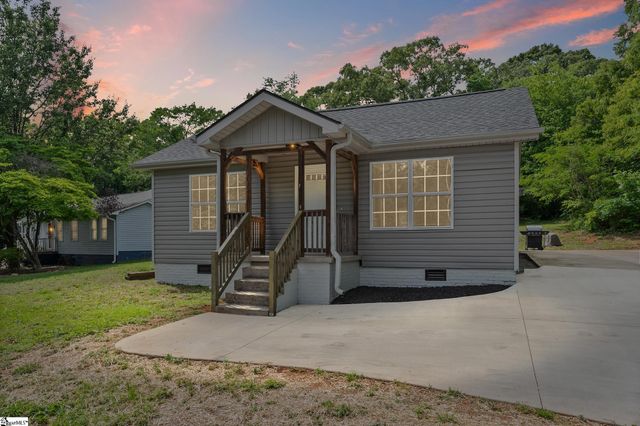 815 E Main Street, Taylors, SC 29687