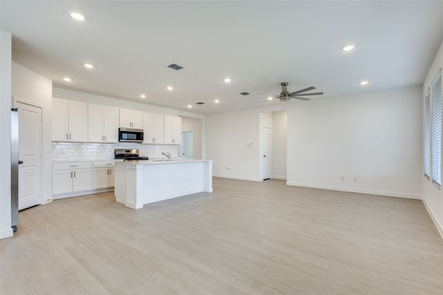 109 Caper Meadow Drive, Anna, TX 75409