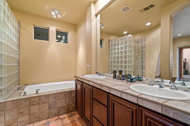 272 Loch Lomond Road, Rancho Mirage, CA 92270