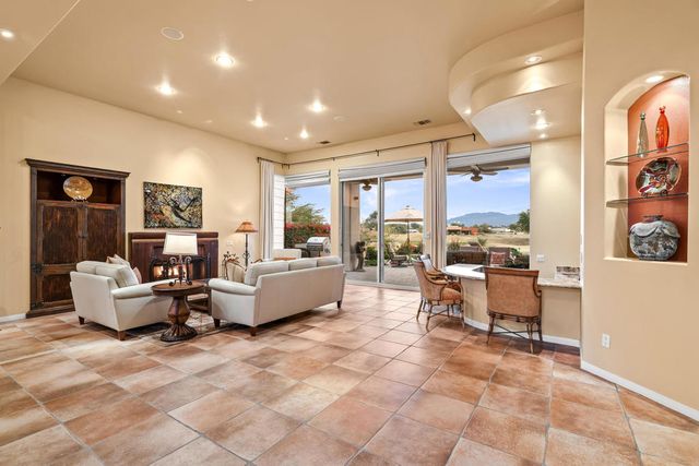 272 Loch Lomond Road, Rancho Mirage, CA 92270