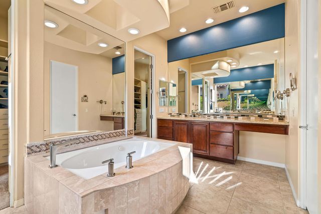 272 Loch Lomond Road, Rancho Mirage, CA 92270