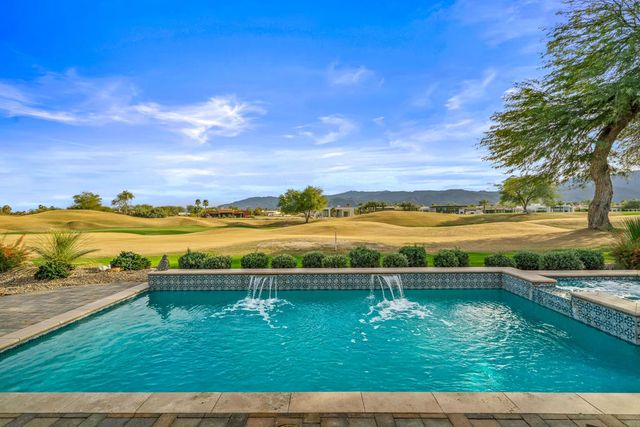 272 Loch Lomond Road, Rancho Mirage, CA 92270