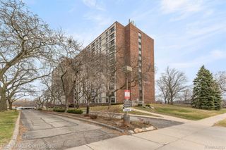 21800 Morley Avenue 417, Dearborn, MI 48124