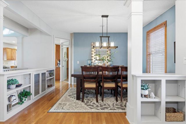 602 Woodland Drive, Mahtomedi, MN 55115