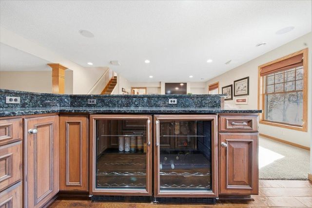 602 Woodland Drive, Mahtomedi, MN 55115