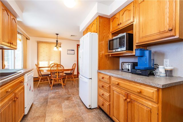 10 Hall Street, West Warwick, RI 02893