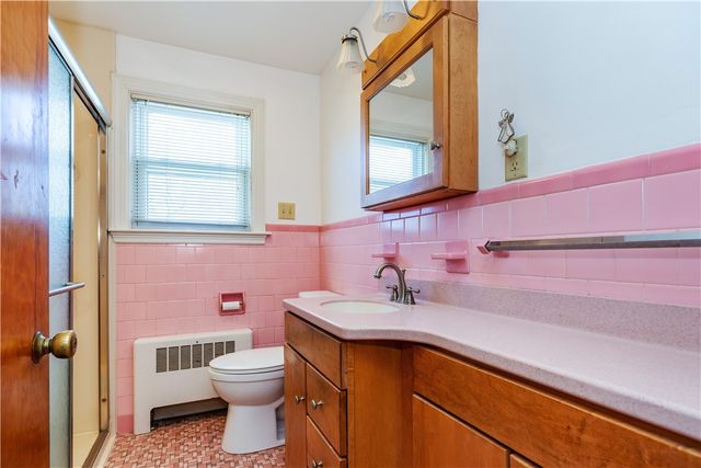 10 Hall Street, West Warwick, RI 02893