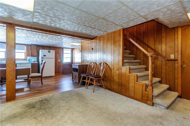 10 Hall Street, West Warwick, RI 02893