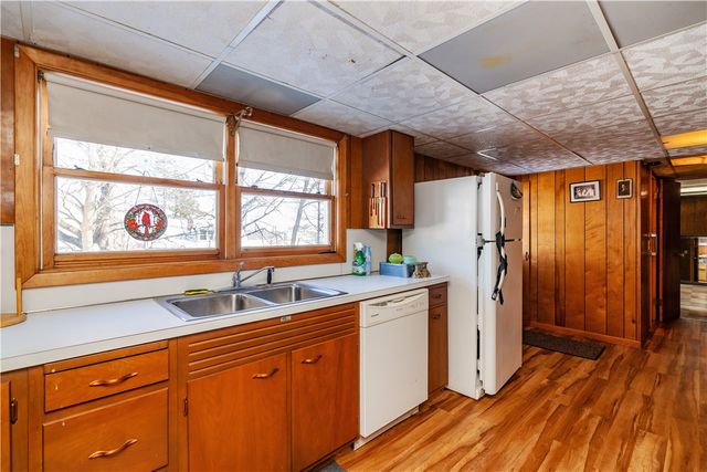 10 Hall Street, West Warwick, RI 02893