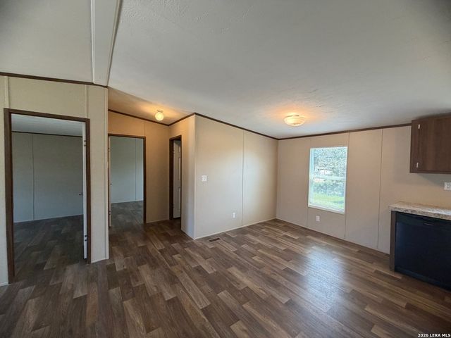 1123 Hedgestone, Canyon Lake, TX 78133