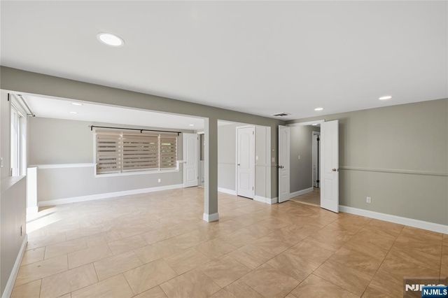 377 Chelsea Street, Paramus, NJ 07652