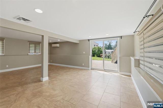 377 Chelsea Street, Paramus, NJ 07652