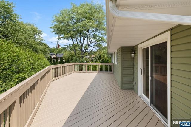 377 Chelsea Street, Paramus, NJ 07652