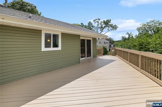 377 Chelsea Street, Paramus, NJ 07652