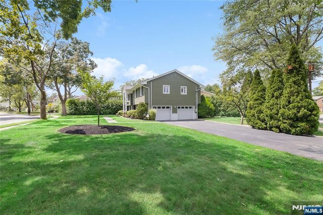 377 Chelsea Street, Paramus, NJ 07652