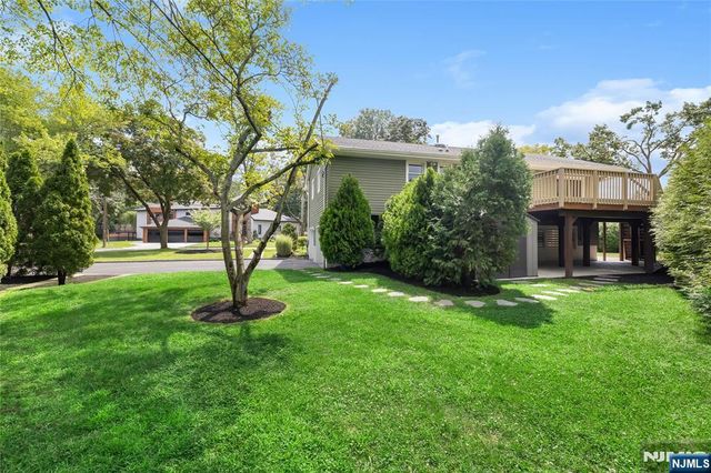 377 Chelsea Street, Paramus, NJ 07652