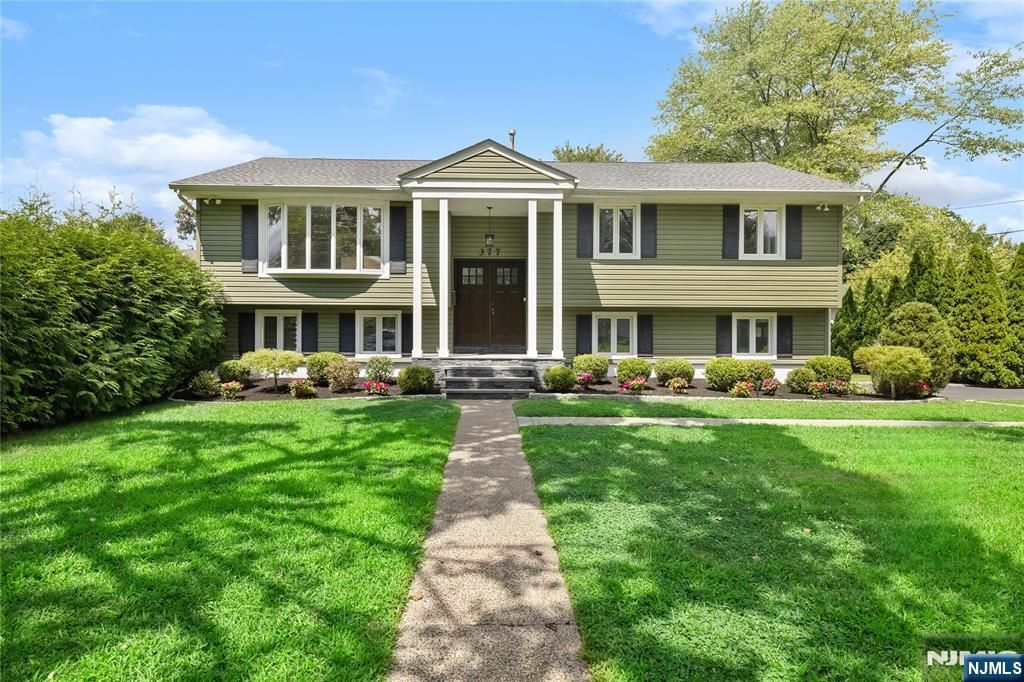 377 Chelsea Street, Paramus, NJ 07652