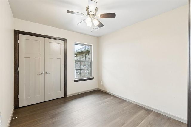 512 S Castle Ridge Lane, Mustang, OK 73064